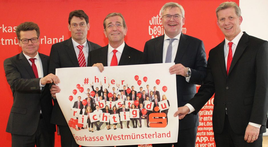 Sparkasse investiert in Ausbildung, Standorte und Kundenangebote